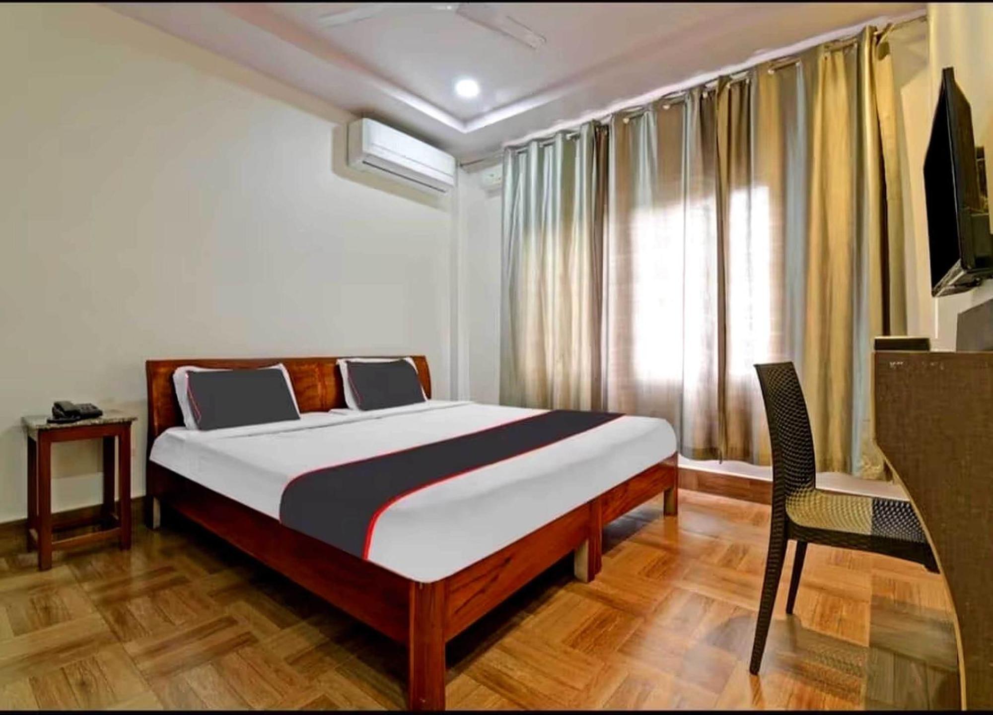 Collection O Megha Resort Jorhat Luaran gambar